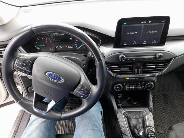 9 - Ford  Focus 1.0 EcoBoost Active 2019r. KR2SS82 Pojazd znajduje się w firmie AACAR sp. z o.o. Jawornik 90, 32-400 Myślenice