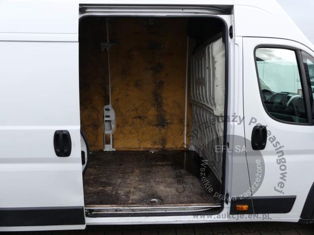 12 - FIAT DUCATO MAXI 2.3 160KM FURGON 2020r.