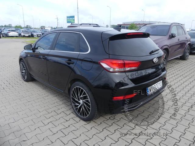 11 - HYUNDAI I30 1.6CRDI COMFORT DCT 2021r.