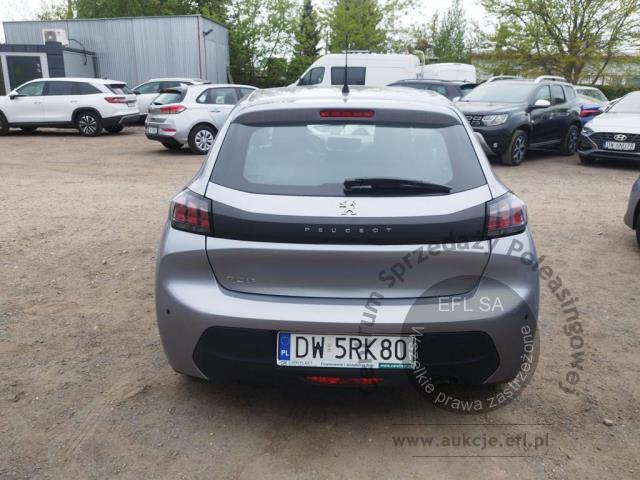 3 - Peugeot  208 1.2 PureTech Like 2021r. DW5RK80 Pojazd znajduje się w firmie ARCTOS GROUP sp. z o.o. Al. Krakowska 7, 02-183 Warszawa