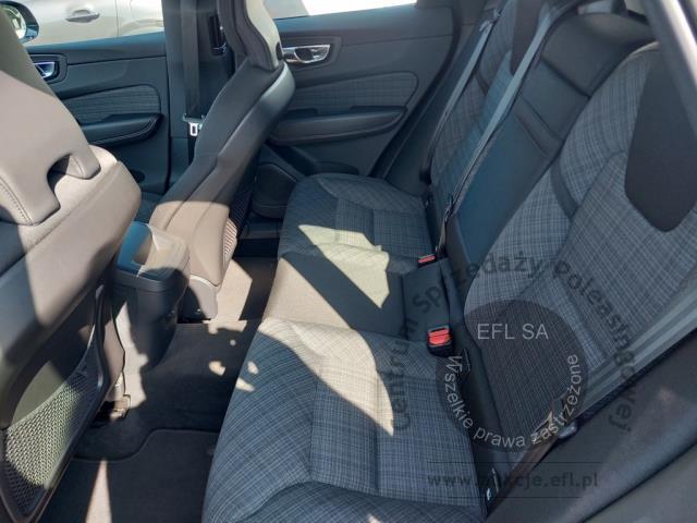 8 - Volvo XC 60 B4 D Essential aut Komb 2022r. SK495WR Uwaga! Pojazd znajduje się w firmie AACAR sp. z o.o. Jawornik 90, 32-400 Myślenice
