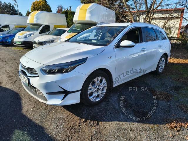 1 - Kia  Cee'd 2022r. WND1951C Pojazd znajduje się w firmie ARCTOS GROUP sp. z o.o. Al. Krakowska 7, 02-183 Warszawa