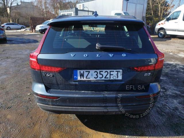5 - Volvo V60 B3 B Essential aut Kombi 2022r. WZ352FT Pojazd znajduje się w firmie ARCTOS GROUP sp. z o.o. Al. Krakowska 7, 02-183 Warszawa