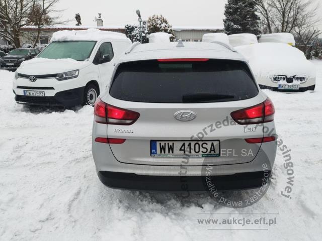 3 - Hyundai i30 1.6 D Comfort DCT Kombi  2019r. WW410SA Pojazd znajduje się w firmie ARCTOS GROUP sp. z o.o. Al. Krakowska 7, 02-183 Warszawa