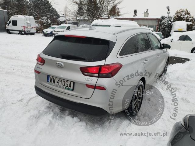 7 - Hyundai i30 1.6 D Comfort DCT Kombi  2019r. WW410SA Pojazd znajduje się w firmie ARCTOS GROUP sp. z o.o. Al. Krakowska 7, 02-183 Warszawa