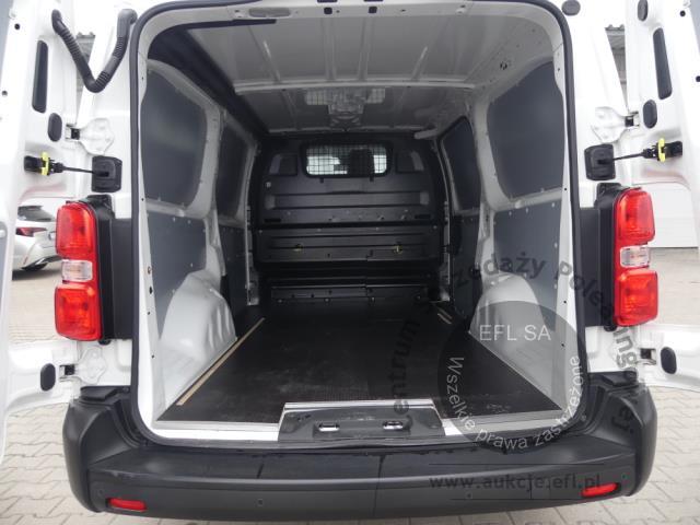 11 - Toyota Proace 2.0 D-4D Long 3,1t 2022r. DW1TM23 Magnice