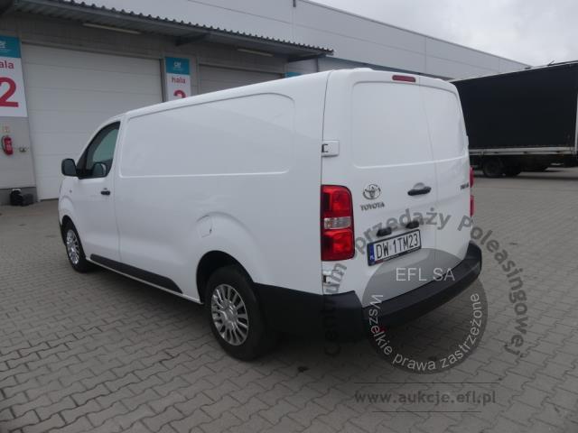 4 - Toyota Proace 2.0 D-4D Long 3,1t 2022r. DW1TM23 Magnice