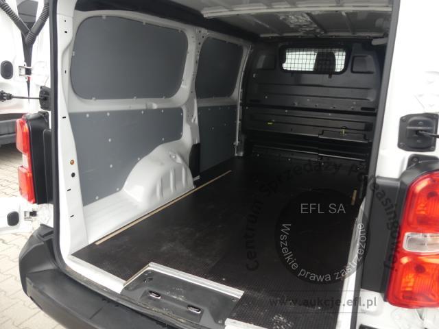 9 - Toyota Proace 2.0 D-4D Long 3,1t 2022r. DW1TM23 Magnice