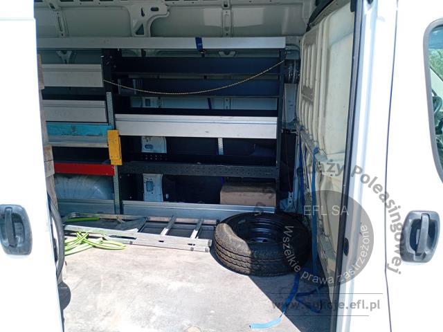 10 - Citroen Jumper 33 HDi L2H2 uszkodzony 2016r. WZ492GR Pojazd znajduje się w firmie ARCTOS GROUP sp. z o.o. Al. Krakowska 7, 02-183 Warszawa