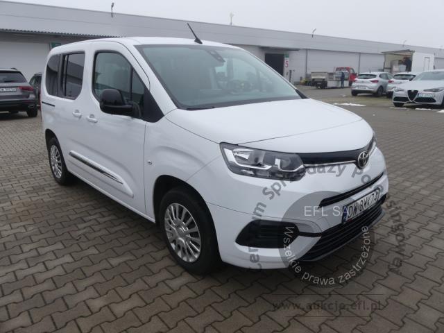 5 - Toyota Proace City Verso 1.5 D-4D 2023r. DW8WK74 Magnice