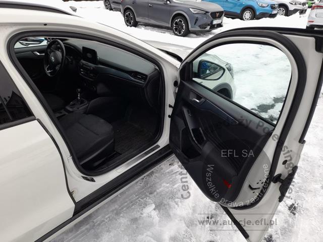 7 - Ford  Focus 1.0 EcoBoost Active 2019r. KR2SS82 Pojazd znajduje się w firmie AACAR sp. z o.o. Jawornik 90, 32-400 Myślenice
