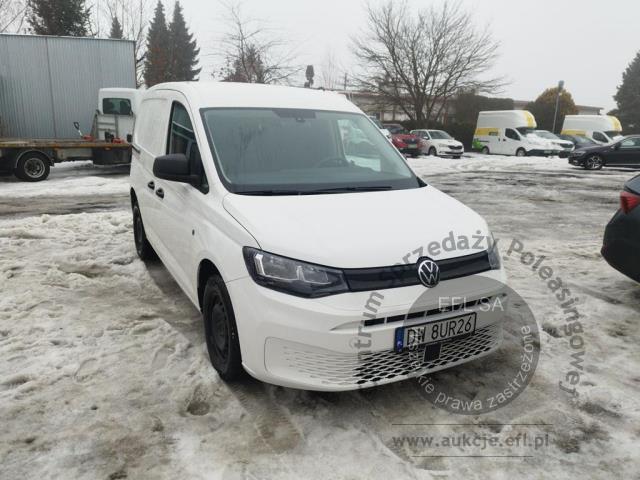 2 - Volkswagen Caddy Cargo 2.0 TDI Furgon 2022r. DW8UR26 Pojazd znajduje się w firmie ARCTOS GROUP sp. z o.o. Al. Krakowska 7, 02-183 Warszawa