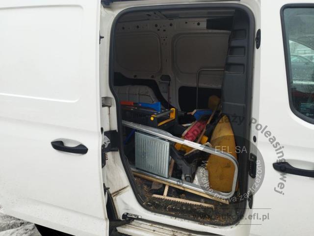8 - Volkswagen Caddy Cargo 2.0 TDI Furgon 2022r. DW8UR26 Pojazd znajduje się w firmie ARCTOS GROUP sp. z o.o. Al. Krakowska 7, 02-183 Warszawa
