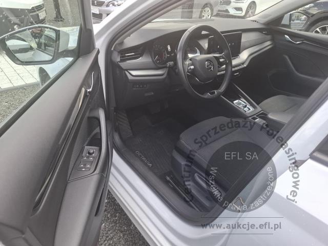 8 - Skoda Octavia 2.0 TDI Ambition DSG Kombi 2023r. SK544XP Pojazd znajduje się w firmie AACAR sp. z o.o. Kasztanowa 5, 32-400 Jawornik