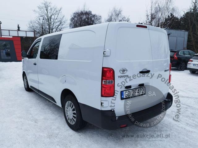 2 - Toyota ProAce Proace 2.0 D-4D Long 3,1t Active 2022r. GD2F472 UWAGA!! Pojazd znajduje się w firmie Arctos Sp. z o.o. Warszawa, Al. Krakowska 7, 02-183 Warszawa