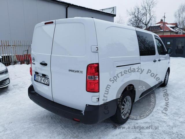 4 - Toyota ProAce Proace 2.0 D-4D Long 3,1t Active 2022r. GD2F472 UWAGA!! Pojazd znajduje się w firmie Arctos Sp. z o.o. Warszawa, Al. Krakowska 7, 02-183 Warszawa