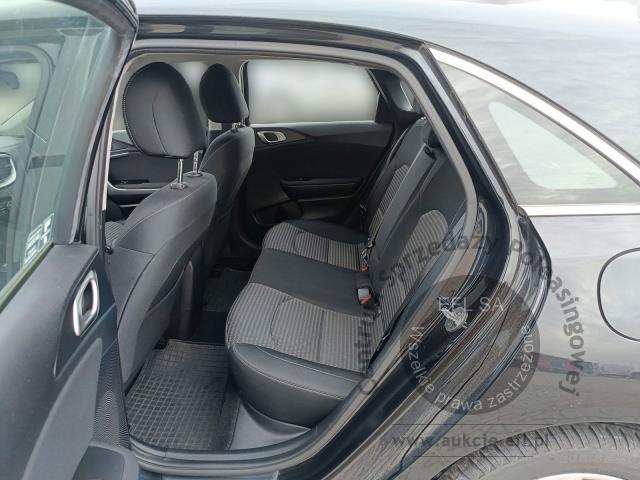 18 - EFL FINANCE KIA CEED 1.0 120KM HATCHBACK 2022r.