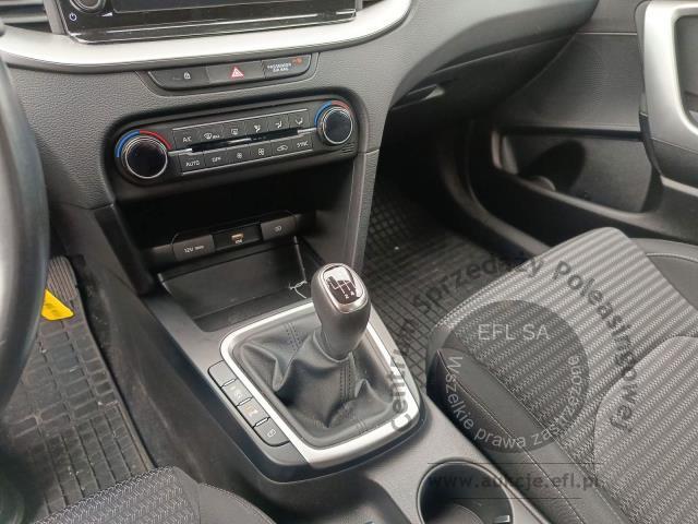 19 - EFL FINANCE KIA CEED 1.0 120KM HATCHBACK 2022r.