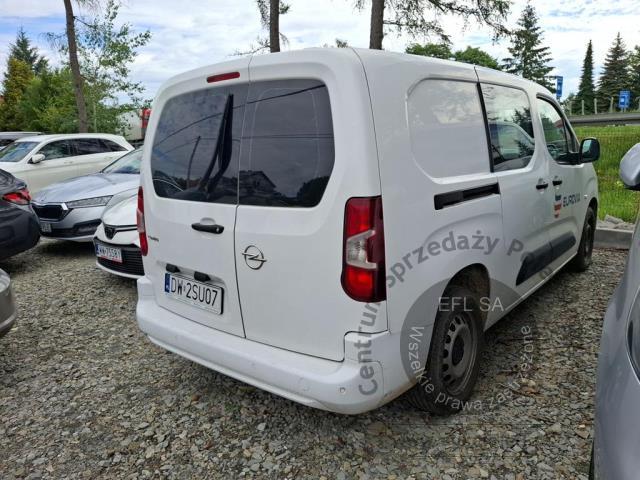 4 - Opel  Combo  2022r. DW2SU07 Pojazd znajduje się w firmie AACAR sp. z o.o. Kasztanowa 5, 32-400 Jawornik