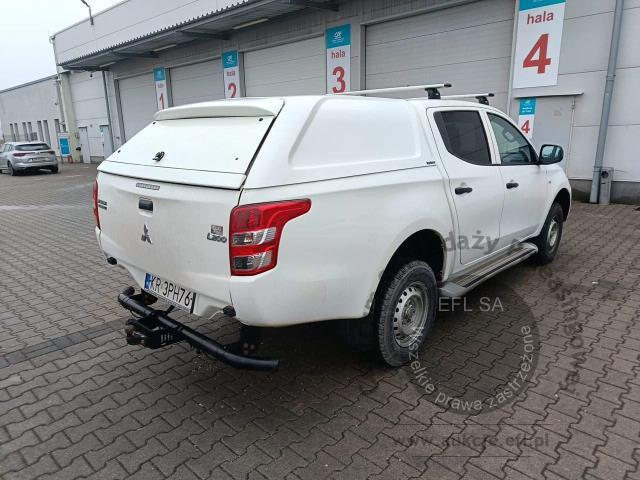 4 - Mitsubishi  L200 2.4 d DC Invite 2019r. KR3PH76 Magnice