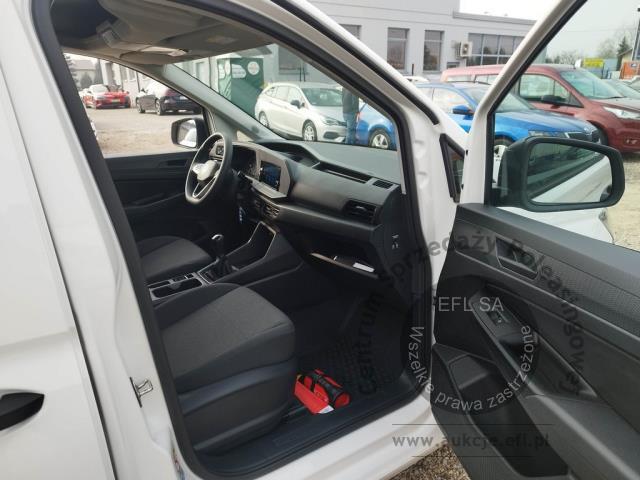 8 - Volkswagen Caddy Cargo 2.0 TDI 2022r. WZ567FU  UWAGA!! Pojazd znajduje się w lokalizacji: Janki, Al. Krakowska 52, 05-090 Janki