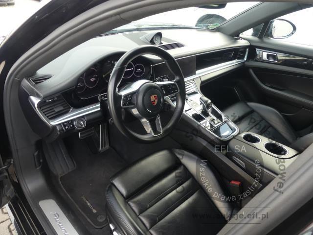 7 - PORSCHE PANAMERA 4 2.9 V-6 E-HYBRID 2018r.