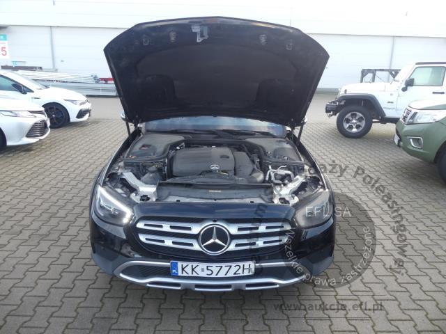 3 - MERCEDES-BENZ E200 4-Matic All-Terrain 2020r.