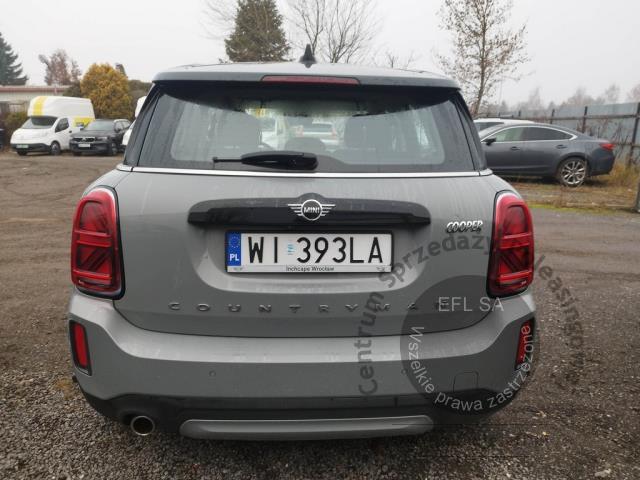 3 - MINI Countryman Cooper aut 2021r. WI393LA Pojazd znajduje się w firmie ARCTOS GROUP sp. z o.o. Al. Krakowska 7, 02-183 Warszawa
