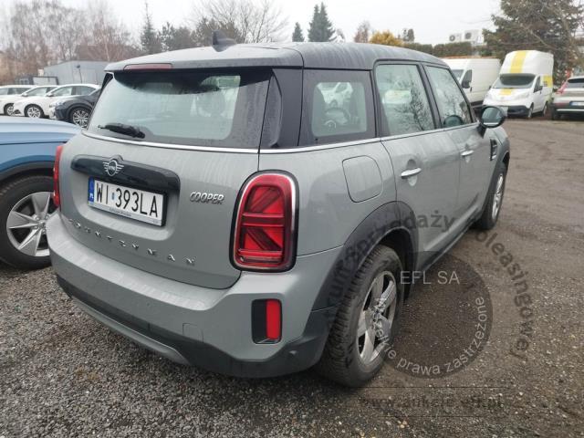 4 - MINI Countryman Cooper aut 2021r. WI393LA Pojazd znajduje się w firmie ARCTOS GROUP sp. z o.o. Al. Krakowska 7, 02-183 Warszawa