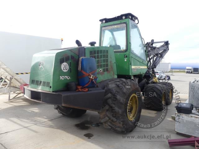 3 - Maszyna leśna harwester John Deere 1070D   2006r.