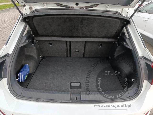 10 - Volkswagen T-ROC 1.5 TSI Life Hatchback 2023r. DW6VX75 UWAGA!! Pojazd znajduje się w firmie Arctos Sp. z o.o. Warszawa, Al. Krakowska 7, 02-183 Warszawa