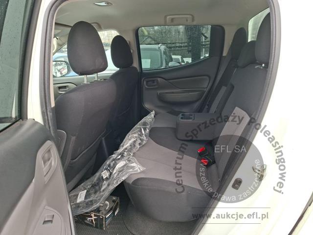 7 - Mitsubishi L 200 L200 2.4 d DC Invite EU6 Pickup  2019r. KR2PH05 Pojazd znajduje się w firmie AACAR sp. z o.o. Kasztanowa 5, 32-400 Jawornik
