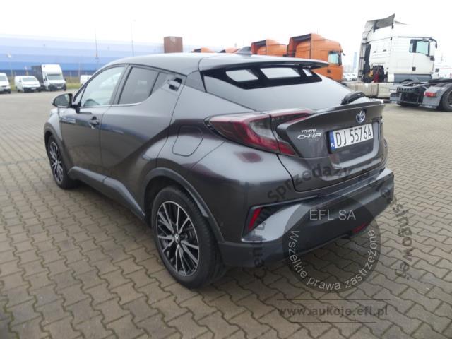 13 - TOYOTA C-HR 1.8 HYBRID CVT 2017r.