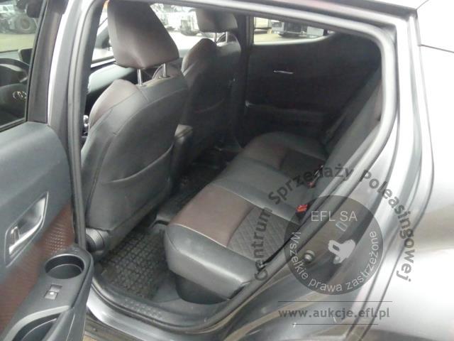 10 - TOYOTA C-HR 1.8 HYBRID CVT 2017r.