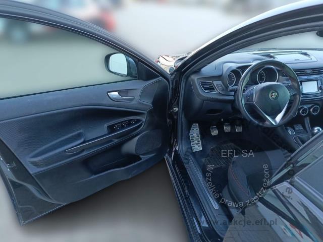 7 - ALFA ROMEO GIULIETTA 1.4 150KM 2015r.