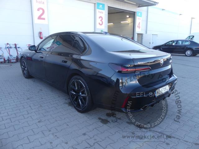 16 - BMW 740D XDRIVE 2025r.