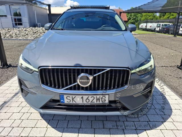 2 - VOLVO XC60 B4 D AWD Momentum Pro aut 2022r. SK162WG Pojazd znajduje się w firmie AACAR sp. z o.o. Kasztanowa 5, 32-400 Jawornik