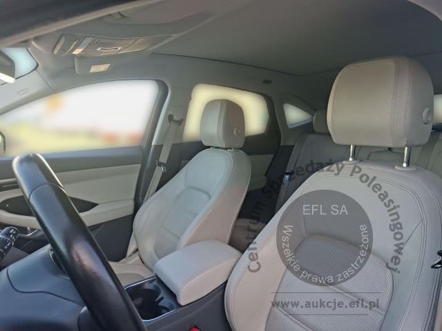11 - JAGUAR E-PACE 2.0D 150KM AUTOMAT 2018r.