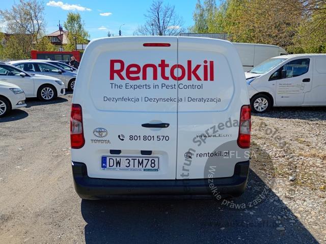 5 - Toyota Proace City 1.5 D-4D Standard  2022r. DW3TM78 Pojazd znajduje się w firmie ARCTOS GROUP sp. z o.o. Al. Krakowska 7, 02-183 Warszawa