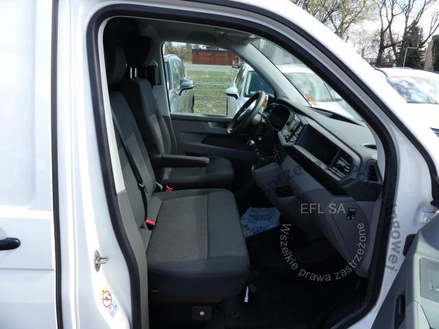 9 - Volkswagen Transporter T6.1 TDI L2H1 2023r. PY33556 AUTO MOTO CENTRUM Sp. z o.o. Poznań 61-312, ul. Ostrowska  328