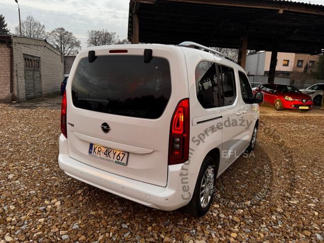 3 - Opel Combo Life 1.2 T Elite S&amp;S Kombi 2019r. KR4KY67 UWAGA!! Pojazd znajduje się w lokalizacji: Katowice 40-689, Małachowskiego 16