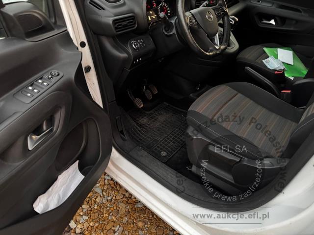 7 - Opel Combo Life 1.2 T Elite S&amp;S Kombi 2019r. KR4KY67 UWAGA!! Pojazd znajduje się w lokalizacji: Katowice 40-689, Małachowskiego 16