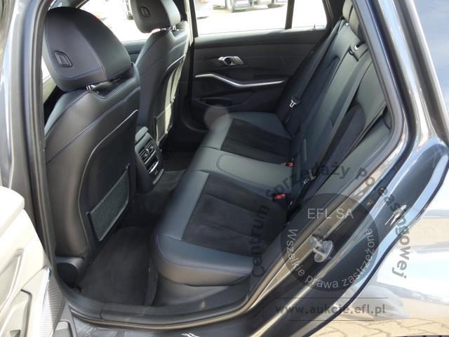 8 - BMW 320d xDrive mHEV M Sport  2021r. SK869VU Magnice