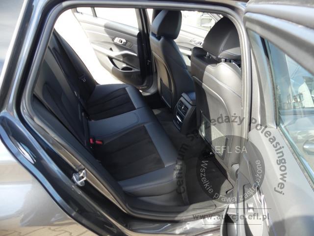10 - BMW 320d xDrive mHEV M Sport  2021r. SK869VU Magnice