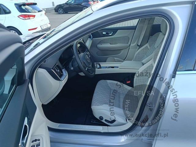 7 - Volvo Volvo V60 B3 B Core 2.0 MHEV 2023r. DW3VX82 Magnice