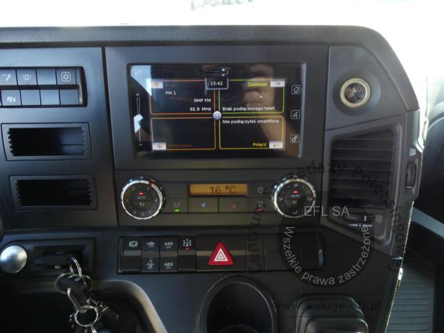 8 - MERCEDES - BENZ AROCS 2646 BLUEEC 6 6X4 2017r.