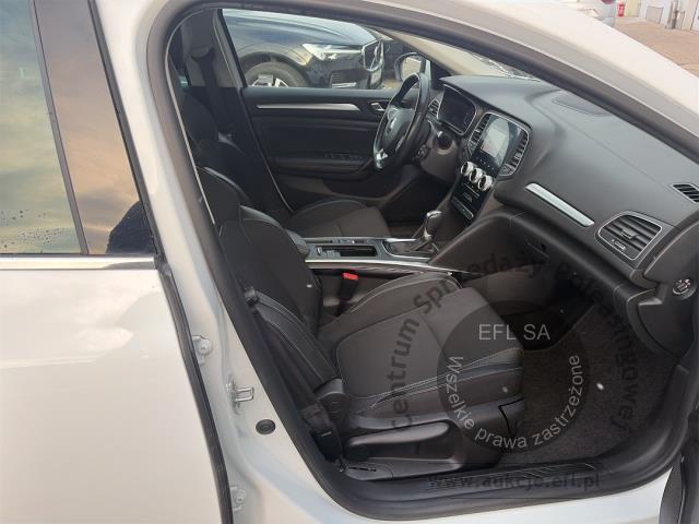 10 - Renault Megane 1.5 Blue dCi Intens EDC 2021r. DW3PW64 Magnice
