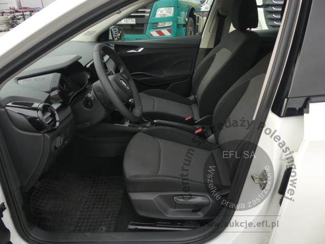 7 - Skoda Fabia 1.0 Ambition Hatchback 2023r. DW7VT12 Magnice