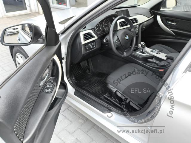 7 - BMW 320d xDrive Advantage aut 2019r. DW6CV48 UWAGA!! Pojazd znajduje się w firmie AUTO MOTO CENTRUM sp. z o.o. ul. Ostrowska 328 (przy Trasie Katowickiej) 61-312