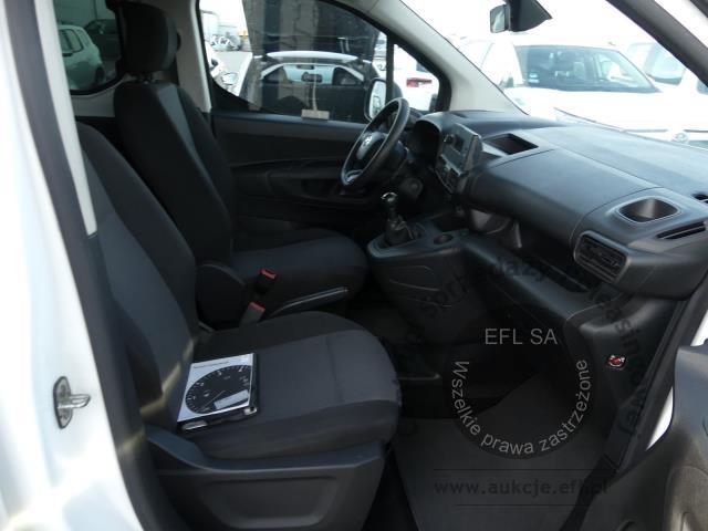 9 - Toyota Proace City Verso Long 1.5 D-4 2020r. Magnice DW1LC81